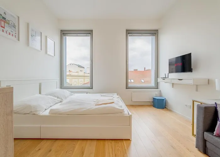 Lumiere By Rentez Apartment